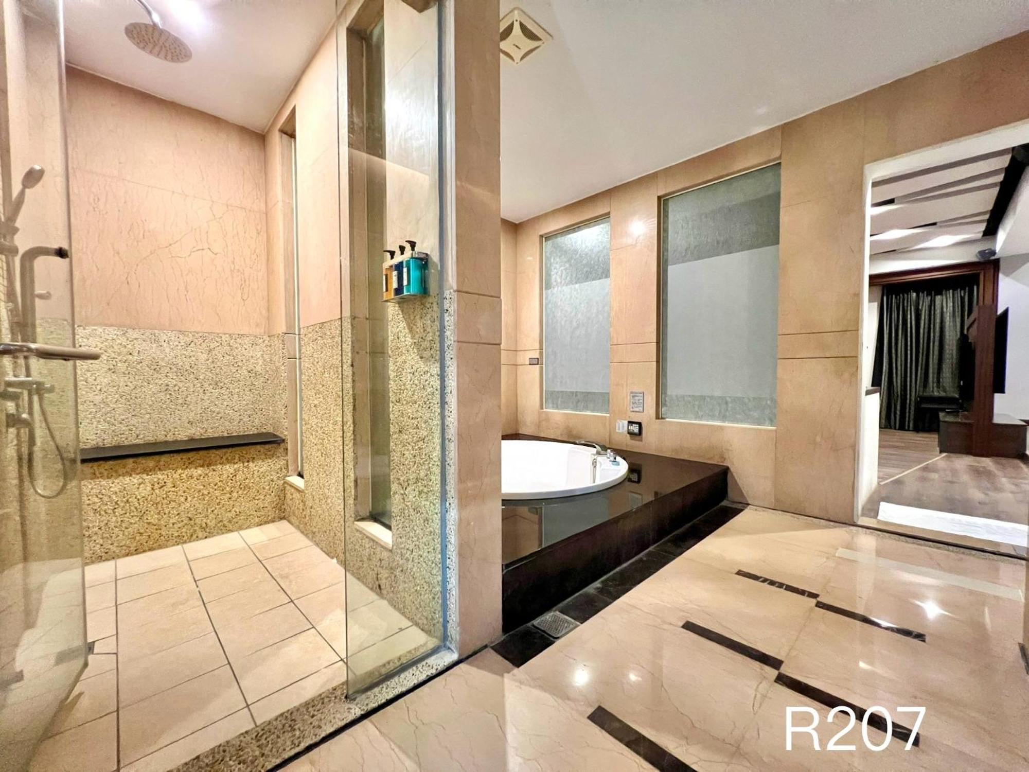 Cigar Motel Tainan Zewnętrze zdjęcie